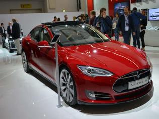 The-Tesla-Model-S-has-been-a-surprise-hit-in-the-US-and-the-company-is-hoping-to-repeat-the-success-in-Europe-Photo-AFP The-Tesla-Model-S-has-been-a-surprise-hit-in-the-US-and-the-company-is-hoping-to-repeat-the-success-in-Europe-Photo-AFP