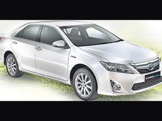 The-Toyota-Camry-hybrid The-Toyota-Camry-hybrid