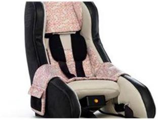 Volvo-designs-inflatable-child-seat-concept Volvo-designs-inflatable-child-seat-concept