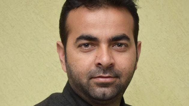 Ravinder Vasudeva Ravinder Vasudeva