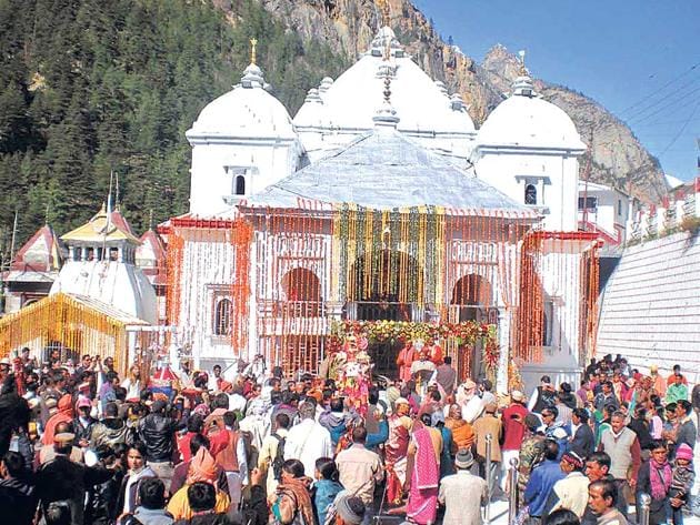 The proposed all-weather road will connect the four shrines of Uttarakhand -- Kedarnath, Badrinath, Gangotri and Yamunotri. (Santosh Bhatt/HT Photo)