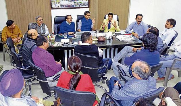The Noida Entrepreneurs Association held a meeting with labour department officials about opening of bank accounts for their employees. (HT Photo) The Noida Entrepreneurs Association held a meeting with labour department officials about opening of bank accounts for their employees. (HT Photo)
