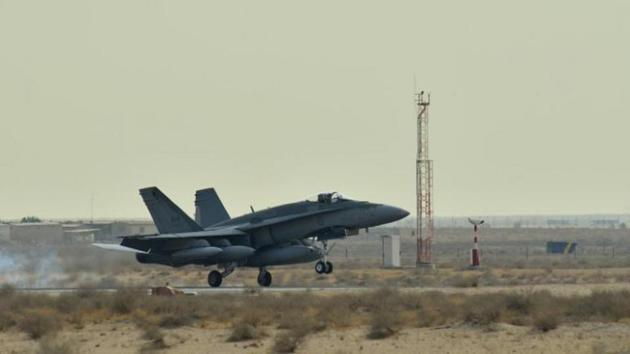 A Canadian Armed Forces CF-18 Fighter jet arrives at the Canadian Air Task Force Flight Operations Area in Kuwait on October 28, 2014 in this Canadian Forces handout photo received October 29, 2014. (Reuters File Photo) A Canadian Armed Forces CF-18 Fighter jet arrives at the Canadian Air Task Force Flight Operations Area in Kuwait on October 28, 2014 in this Canadian Forces handout photo received October 29, 2014. (Reuters File Photo)