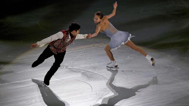China's Peng Cheng (R) and Jin Yang perform during the gala exhibition at the Grand Prix of Figure Skating 2016/2017 NHK Trophy in Sapporo on November 27. (AFP) China's Peng Cheng (R) and Jin Yang perform during the gala exhibition at the Grand Prix of Figure Skating 2016/2017 NHK Trophy in Sapporo on November 27. (AFP)