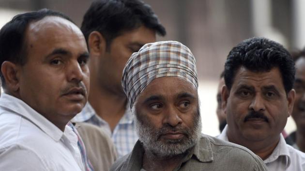 Khalistani miltant Harminder Singh Mintoo at Patiala House Court in New Delhi. (Sonu Mehta/HT Photo) Khalistani miltant Harminder Singh Mintoo at Patiala House Court in New Delhi. (Sonu Mehta/HT Photo)