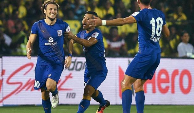Mumbai City FC captain Diego Forlan celebrates after scoring a goal against Kerala Blasters FC during the Indian Super League (ISL) match on November 19.(PTI) Mumbai City FC captain Diego Forlan celebrates after scoring a goal against Kerala Blasters FC during the Indian Super League (ISL) match on November 19.(PTI)