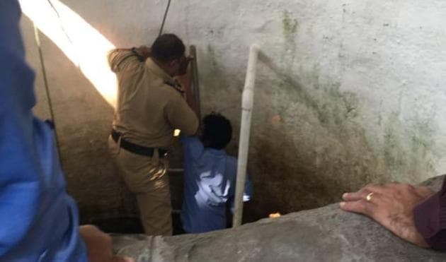 According to eye-witnesses, the man, who seemed to be in his twenties, rushed into the compound and jumped in. (HT photo) According to eye-witnesses, the man, who seemed to be in his twenties, rushed into the compound and jumped in. (HT photo)