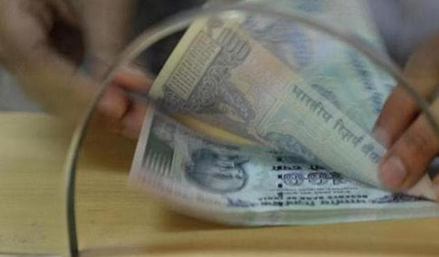 The state government disburses Rs7,500 crore a month towards the salary of its 17.5 lakh employees. (HT File Photo) The state government disburses Rs7,500 crore a month towards the salary of its 17.5 lakh employees. (HT File Photo)
