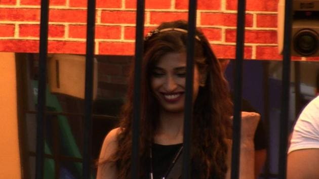 Priyanka Jagga seems to be falling for Manu Puanjabi - she keeps fighting with Monalisa and has a problem with her closeness to Manu. (Colors) Priyanka Jagga seems to be falling for Manu Puanjabi - she keeps fighting with Monalisa and has a problem with her closeness to Manu. (Colors)