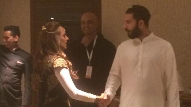 Yuvraj Singh gets ready for the ceremony. (HINDUSTAN TIMES)