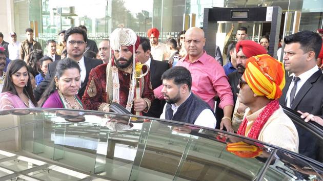 He celebrated the big day with member of his family, friends and his mates from the Indian cricket team. (Sant Arora/ HT Photo) He celebrated the big day with member of his family, friends and his mates from the Indian cricket team. (Sant Arora/ HT Photo)