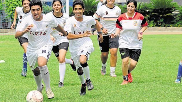 Lotus Valley International School's senior team participating in this year's HT GIFA tournament, in Noida, India, on Friday, August, 26, 2016.(Buhaan Kinu / HT Photo)