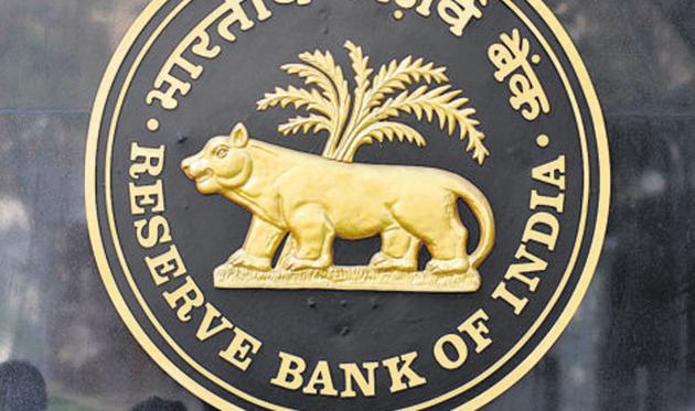 To reduce fraudulent transactions further, the Reserve Bank of India (RBI) is likely to come out with more stringent norms to ensure that cheque payments are honoured in time.(AFP)