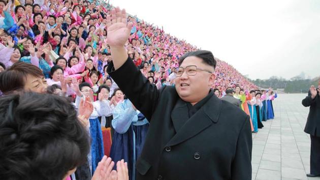 Kim Jong Un takes part in a photo session with the participants of the 6th Congress of the Democratic Women's Union of Korea in this undated photo released November 22, 2016. (REUTERS File Photo) Kim Jong Un takes part in a photo session with the participants of the 6th Congress of the Democratic Women's Union of Korea in this undated photo released November 22, 2016. (REUTERS File Photo)