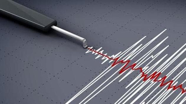 Tremors were felt in Uttarakhand on Thursday after a medium density earthquake struck the Indo-Nepal border.(Representative image/Shutterstock)