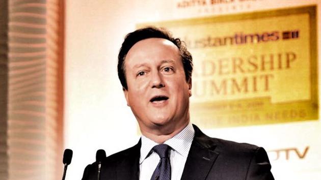 Former British Prime Minister David Cameron wants to kidnap cricketing great Sachin Tendulkar for training the England cricket team, which is having a tough time during its ongoing India tour.(Ajay Aggarwal/HT Photo) Former British Prime Minister David Cameron wants to kidnap cricketing great Sachin Tendulkar for training the England cricket team, which is having a tough time during its ongoing India tour.(Ajay Aggarwal/HT Photo)