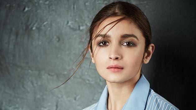 Alia Bhatt says she never gets used to the praise that she receives for her work. (HT Photo) Alia Bhatt says she never gets used to the praise that she receives for her work. (HT Photo)