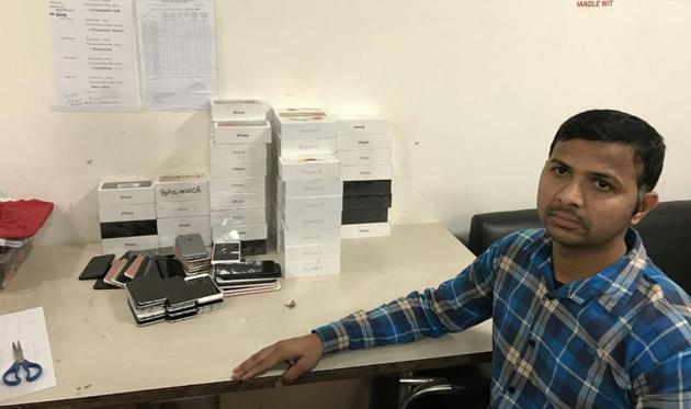 The AIU officials arrested Mohammad Yunusmiya with the iPhone consignment in the wee hours of Saturday. (HT photo) The AIU officials arrested Mohammad Yunusmiya with the iPhone consignment in the wee hours of Saturday. (HT photo)