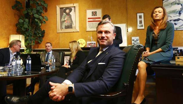 Austrian far-right Freedom Party (FPOe) presidential candidate Norbert Hofer and his wife Verena wait for the first projections in his office in Vienna, Austria on Sunday. (REUTERS) Austrian far-right Freedom Party (FPOe) presidential candidate Norbert Hofer and his wife Verena wait for the first projections in his office in Vienna, Austria on Sunday. (REUTERS)