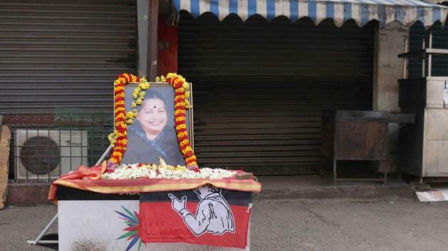 Tamil Nadu government announced a seven day mourning period. (Bharath Srinivasan/HT Photo) Tamil Nadu government announced a seven day mourning period. (Bharath Srinivasan/HT Photo)