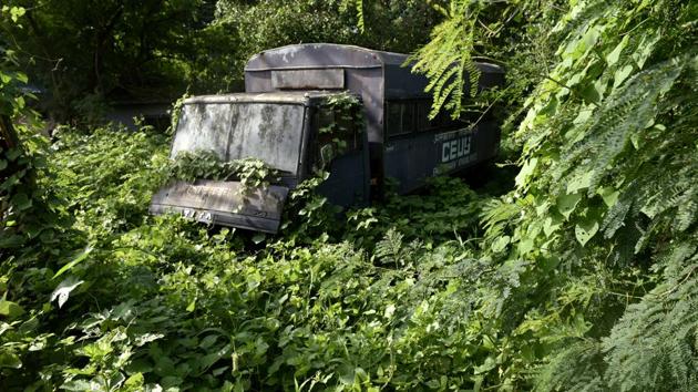 On duty forever: A vehicle of the enforcement department lies abandoned at Bandra.  (Arijit Sen/HT PHOTO) 
