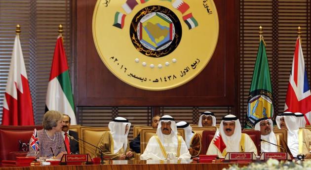 British Prime Minister Theresa May (L) attends a Gulf Cooperation Council (GCC) summit on December 7, 2016, in the Bahraini capital Manama. (AFP Photo) British Prime Minister Theresa May (L) attends a Gulf Cooperation Council (GCC) summit on December 7, 2016, in the Bahraini capital Manama. (AFP Photo)