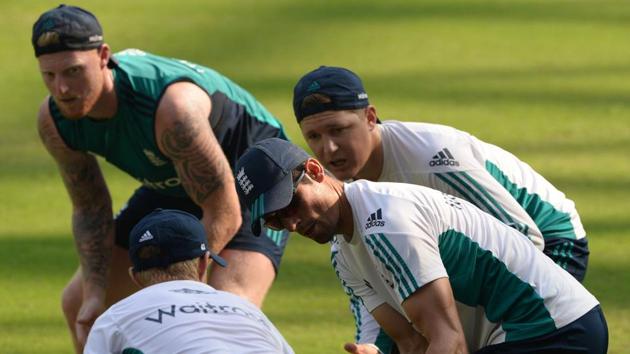 England's Ben Stokes (L), Gareth Batty (2L) and Joe Root watch as captain Alastair Cook takes a catch. (AFP) England's Ben Stokes (L), Gareth Batty (2L) and Joe Root watch as captain Alastair Cook takes a catch. (AFP)