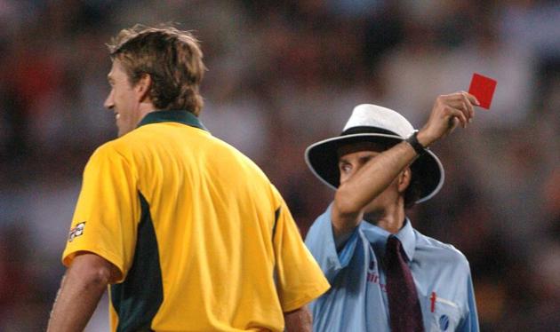 Umpire Billy Bowden shows Australian bowler Glen McGrath a red card.(Getty Images)
