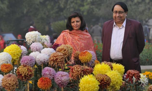 All set for the annual Chrysanthemum Show in Sector 33, Chandigarh, on Thursday. The show is from December 9 to 11. (Keshav Singh/HT)