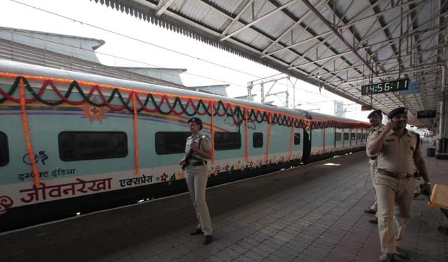 The new seven-coach Lifeline Express will commence its project at Satna in Madhya Pradesh from December 15, 2016 to January 5, 2017. The new seven-coach Lifeline Express will commence its project at Satna in Madhya Pradesh from December 15, 2016 to January 5, 2017.