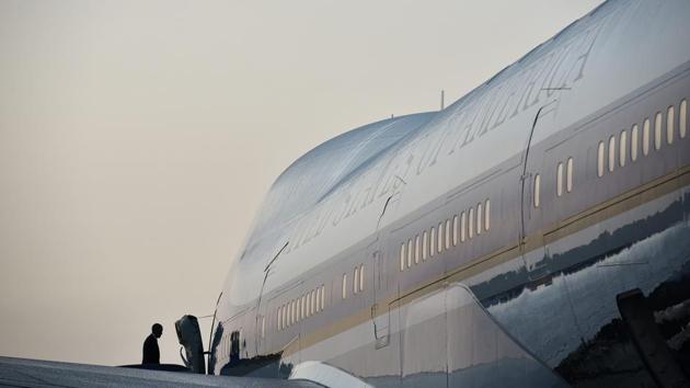 Aside from being a luxury command center for the president, Air Force One is packed with defensive capabilities, missile-evasion technologies and communications platforms. (AFP file) Aside from being a luxury command center for the president, Air Force One is packed with defensive capabilities, missile-evasion technologies and communications platforms. (AFP file)