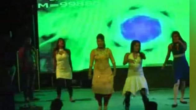 Priya was also on stage when Kulwinder (second from left) was shot at a wedding in Maur town of Bathinda on Saturday night.(YouTube grab)