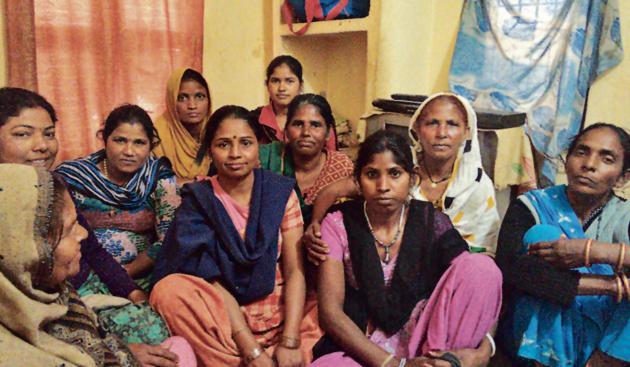 A meeting of domestic workers in New Delhi to discuss their grievances and learn about their rights(Photo courtesy Chetanalaya)