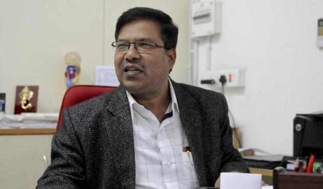 Lead district manager Ramesh Chandra Nayak has turned trouble shooter in these times. (Parveen Kumar/HT Photo) Lead district manager Ramesh Chandra Nayak has turned trouble shooter in these times. (Parveen Kumar/HT Photo)