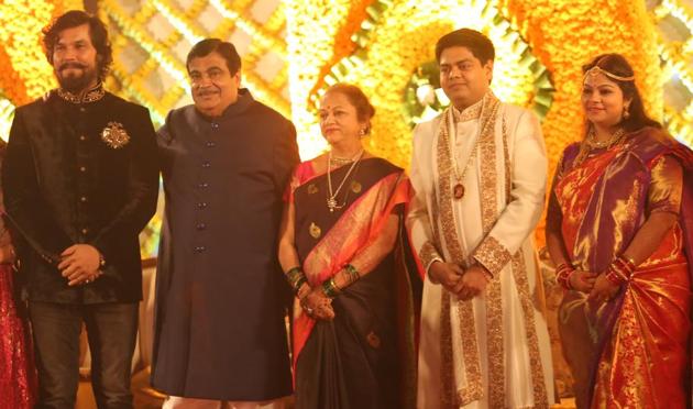 Bollywood actor Randeep Hooda with Gadkaris and the newly weds, at the wedding reception in New Delhi. (Manoj Verma/HT Photo) 