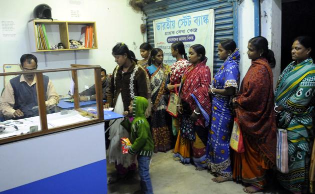 SBI customer service point at Laxbagan on Satjelia island of Sunderbans in West Bengal.(HT file photo)
