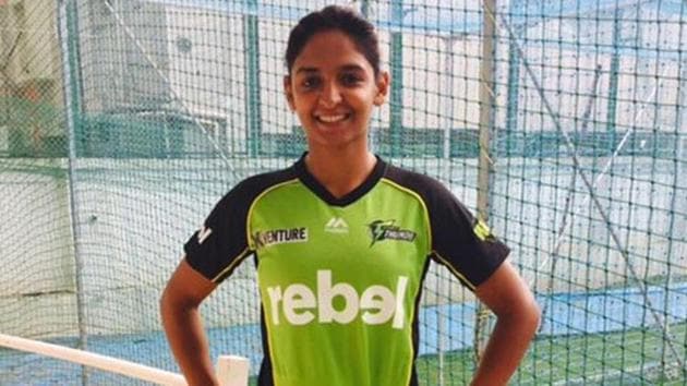 Harmanpreet Kaur, the first Indian to play in the Big Bash League, scored a 28-ball 47 in her debut.(Sydney Thunder/WBBL)