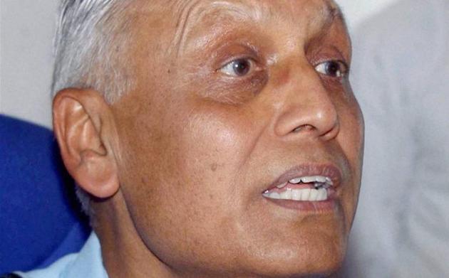 File photo of former Air Force chief SP Tyagi who was sent to four-day CBI custody in connection with alleged bribery in the VVIP chopper deal.(PTI Photo) File photo of former Air Force chief SP Tyagi who was sent to four-day CBI custody in connection with alleged bribery in the VVIP chopper deal.(PTI Photo)