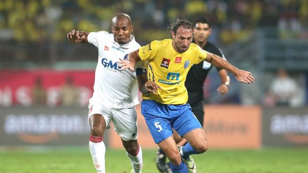 Kerala Blasters and Delhi Dynamos players vie for the ball in the Indian Super League semifinal. (Photo: ISL) Kerala Blasters and Delhi Dynamos players vie for the ball in the Indian Super League semifinal. (Photo: ISL)