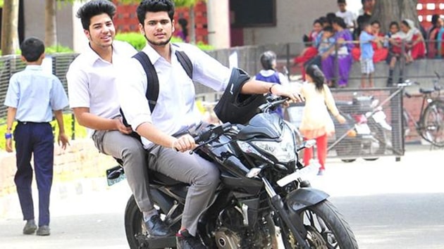Two-wheeler riders are the most vulnerable to fatal accidents in the city. There are more than 5 lakh two-wheelers registered with the Chandigarh registration and licensing authority, and this number is rising. (HT Representative Image) Two-wheeler riders are the most vulnerable to fatal accidents in the city. There are more than 5 lakh two-wheelers registered with the Chandigarh registration and licensing authority, and this number is rising. (HT Representative Image)