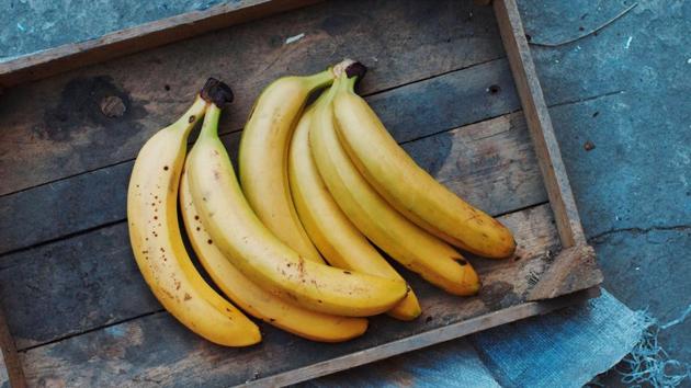 Banana: This fruit contains potassium which hydrates and moisturises dehydrated skin with Vitamins E and C that promote glowing skin. It reduces the skin dullness during winter. It also helps in keeping the skin moisturised (Shutterstock) Banana: This fruit contains potassium which hydrates and moisturises dehydrated skin with Vitamins E and C that promote glowing skin. It reduces the skin dullness during winter. It also helps in keeping the skin moisturised (Shutterstock)