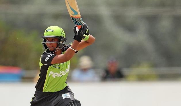 Harmanpreet Kaur grabbed 4 for 27 and then hit a quick-fire unbeaten 30 off 21 balls to win the ‘Player of the Match’ award in his second Women’s Big Bash League appearance. (WBBL/TWITTER) Harmanpreet Kaur grabbed 4 for 27 and then hit a quick-fire unbeaten 30 off 21 balls to win the ‘Player of the Match’ award in his second Women’s Big Bash League appearance. (WBBL/TWITTER)
