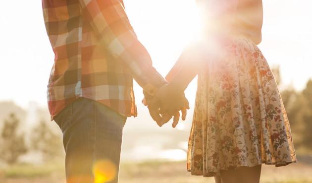 Being in a meaningful relationship and enjoying a robust mental health are more significant contributors to an individual’s overall contentment than economic factors, say researchers. (Shutterstock) Being in a meaningful relationship and enjoying a robust mental health are more significant contributors to an individual’s overall contentment than economic factors, say researchers. (Shutterstock)