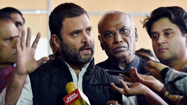 Congress vice president Rahul Gandhi addressing media after a protest to observe a 'Black Day' against demonetization during the Winter Session at Parliament House in New Delhi on Dec 8, 2016.(PTI)