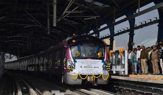 CM Akhilesh Yadav lays foundation of Greater Noida West metro link ...