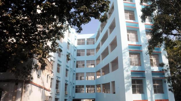 The MGMCH’s new sprawling five-storey building (Manoj Kumar/HT Photo) The MGMCH’s new sprawling five-storey building (Manoj Kumar/HT Photo)