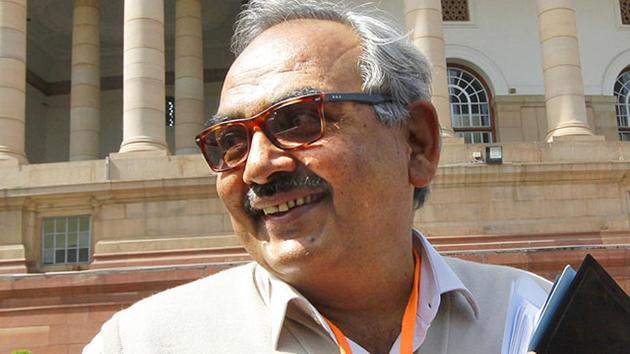 Union home secretary Rajiv Mehrishi has issued guidelines to ensure that an automated process doesn’t land the ministry in yet another embarrassing slip-up. (Arvind Yadav/HT File Photo) Union home secretary Rajiv Mehrishi has issued guidelines to ensure that an automated process doesn’t land the ministry in yet another embarrassing slip-up. (Arvind Yadav/HT File Photo)