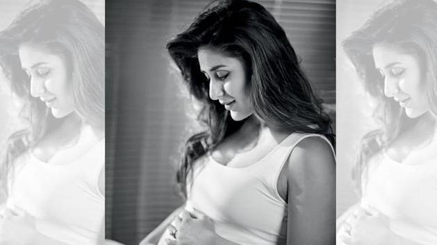 Kareena Kapoor Khan, who is expecting her first child sometime next week, has been glowing all this while and she made sure the world sees it.(HT Photo)