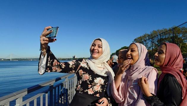 Social media giant Facebook has joined Twitter to say no to President-elect Donald Trump in his reported plan to reinstate a database of immigrants from Muslim- majority countries. (Reuters File Photo) Social media giant Facebook has joined Twitter to say no to President-elect Donald Trump in his reported plan to reinstate a database of immigrants from Muslim- majority countries. (Reuters File Photo)