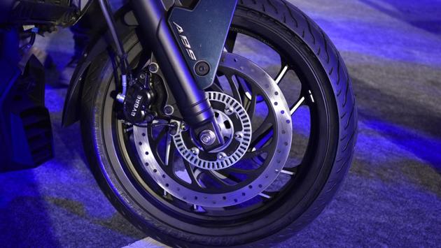 It is powered by a 373.2 CC triple spark four valve DTS-i engine, with fuel injection and liquid cooling, paired to six-speed transmission and slipper clutch. (Sanjeev Verma/HT PHOTO)